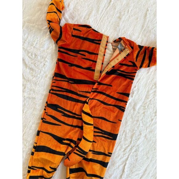 Spirit Halloween Tiger Costume 0-6 Months - Picture 5 of 9